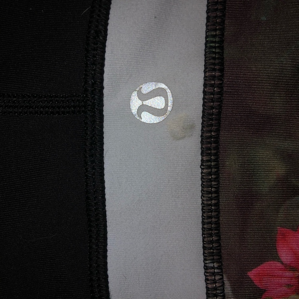 lulu lemon booty shorts